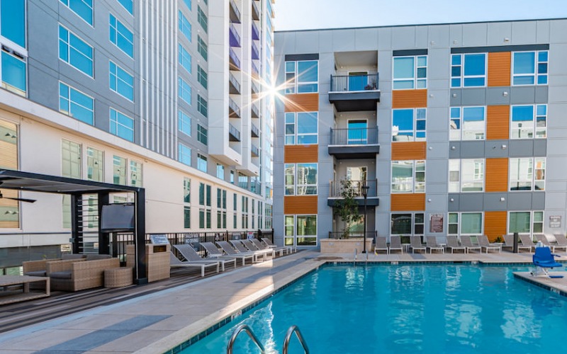 Outdoor Elevated Pool at Uptown 550