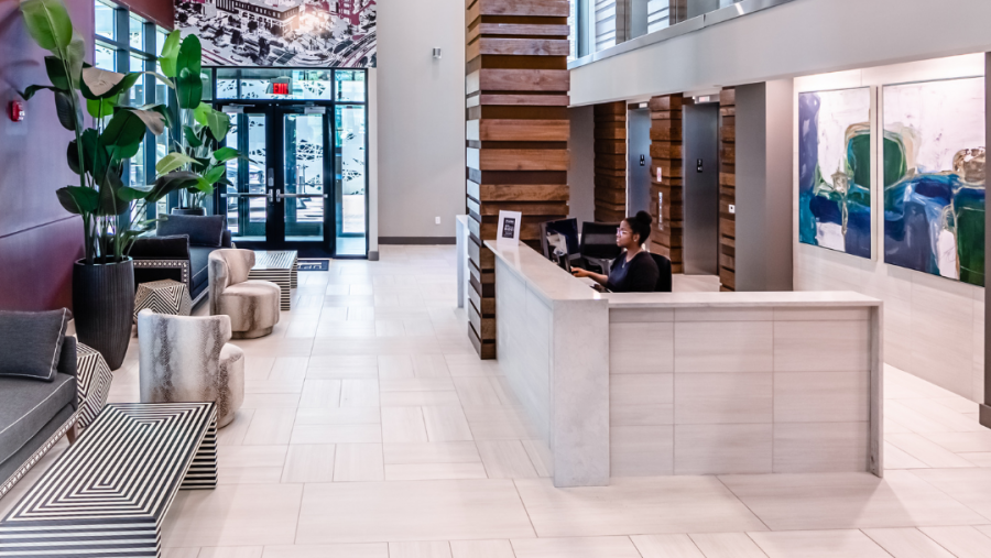 Uptown 550 on-site concierge
